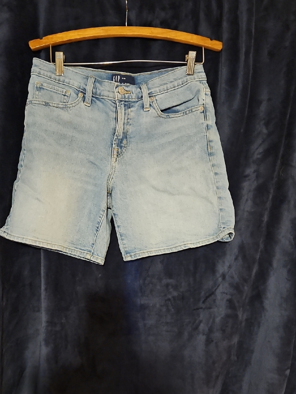 GAP Faded Light Blue Denim Mid-Rise Shorts